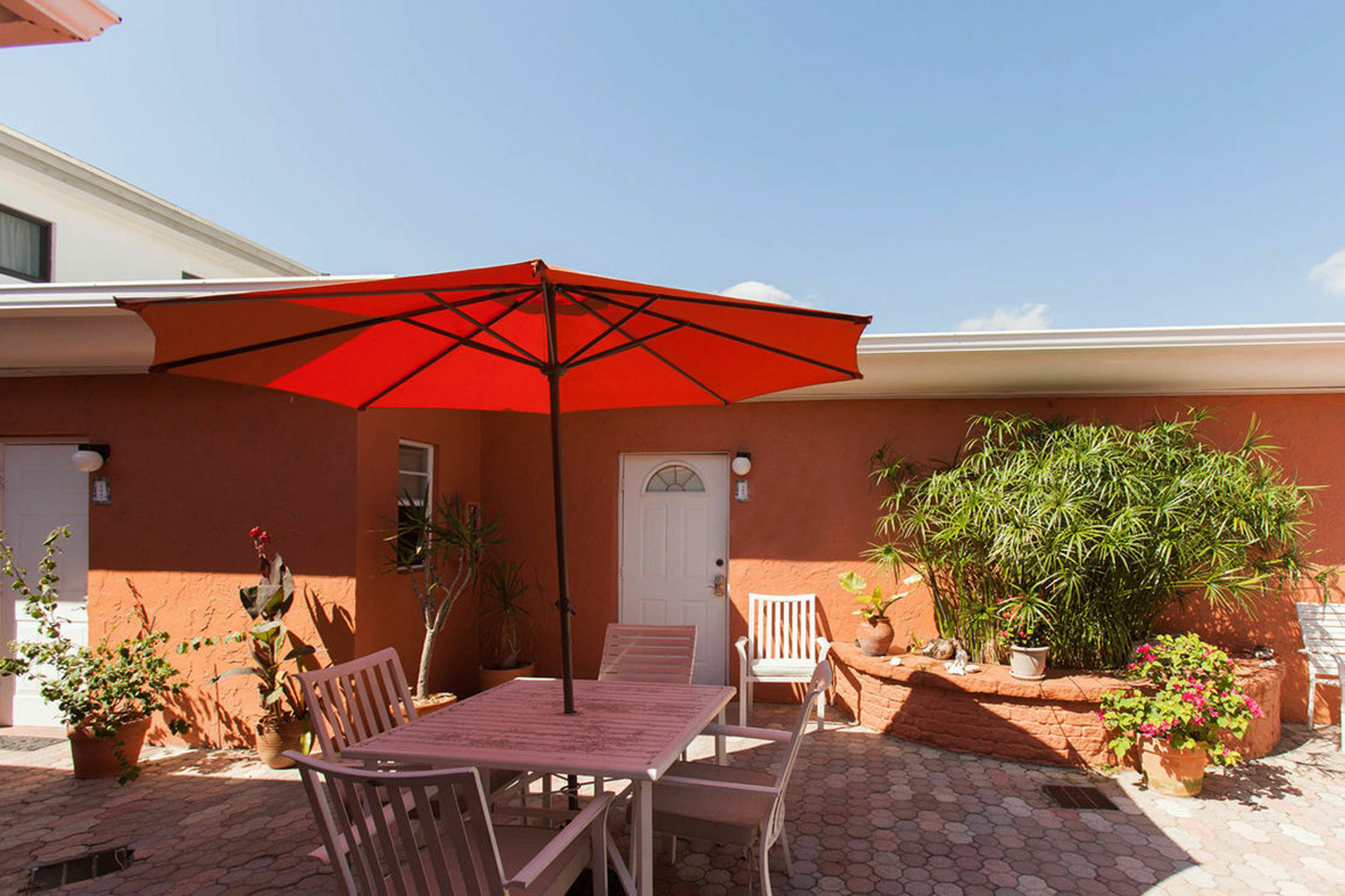 Hollywood Sunrise Hotel Exterior photo